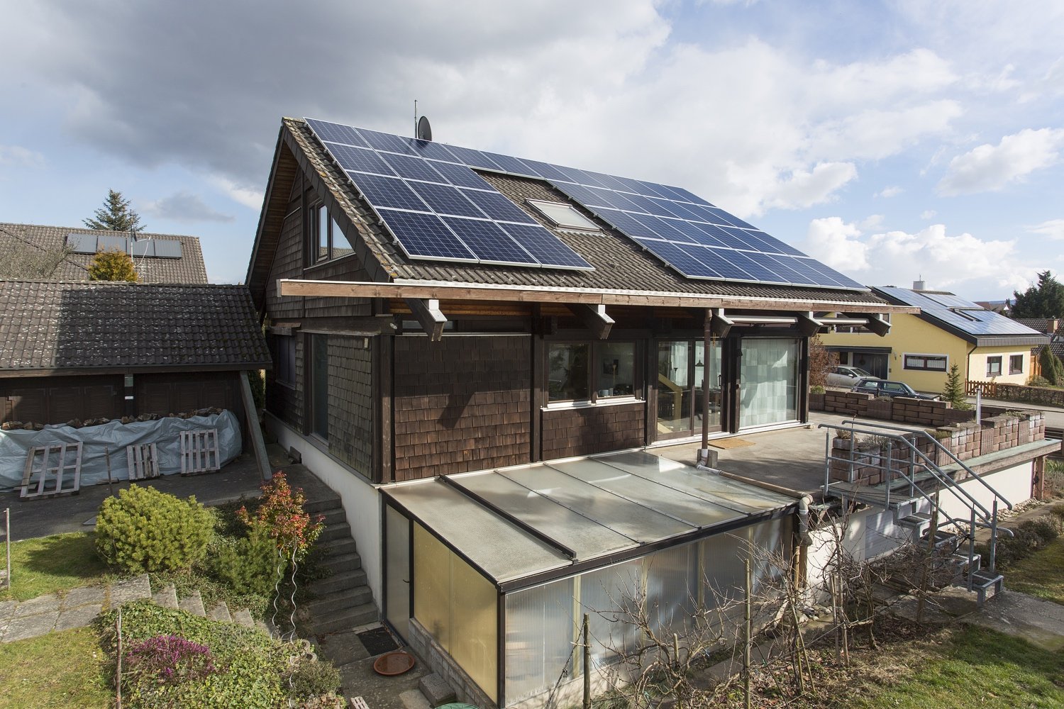 Photovoltaikanlage mit Leistung bis 9,89 kW und Wärmepumpe in Hechingen