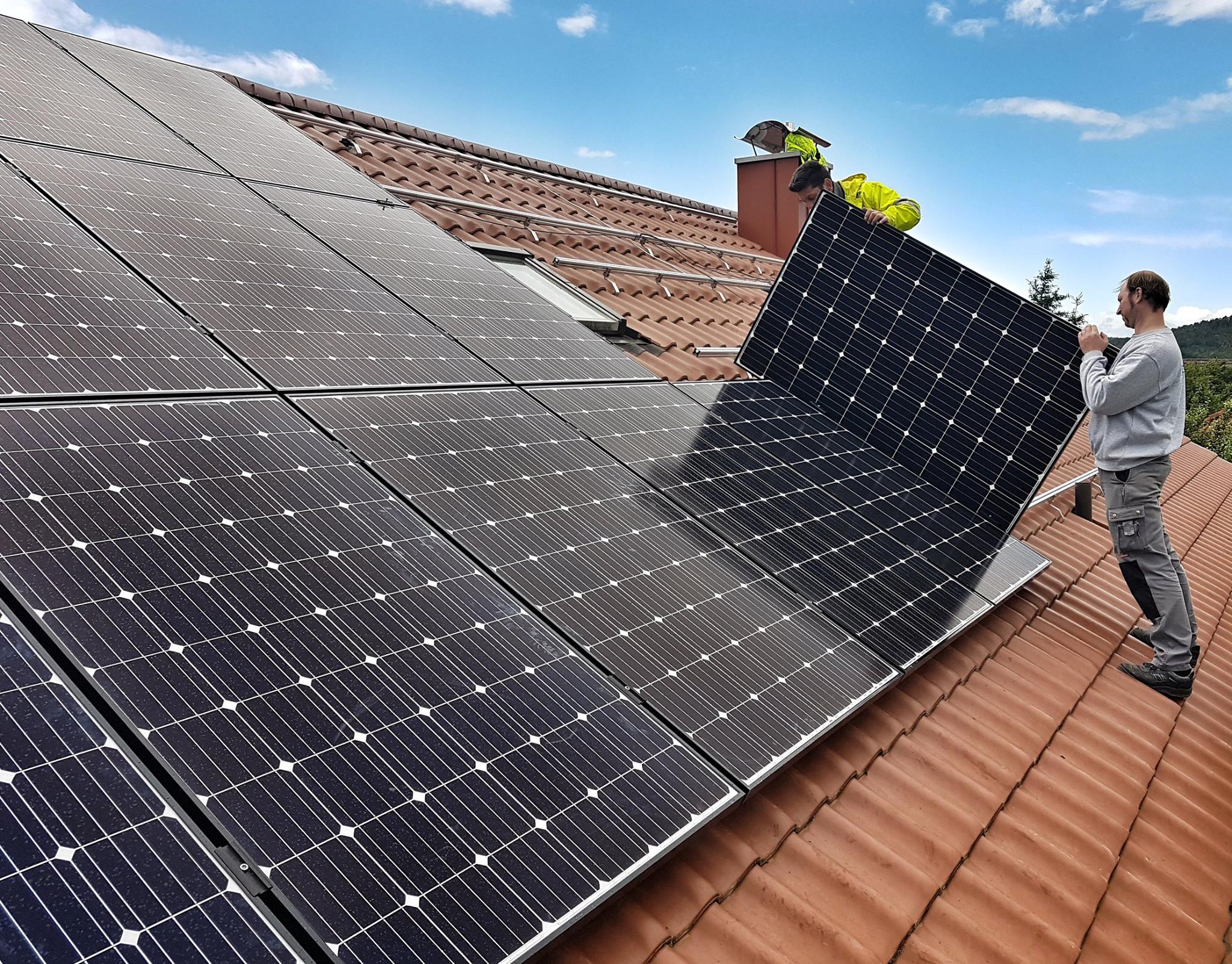 Wie funktioniert eine Photovoltaikanlage mit Stromspeicher? TECHMASTER