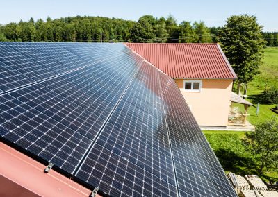 Landwirtschaftlicher Betrieb mit Photovoltaikanlage und Stromspeicher in Bitz