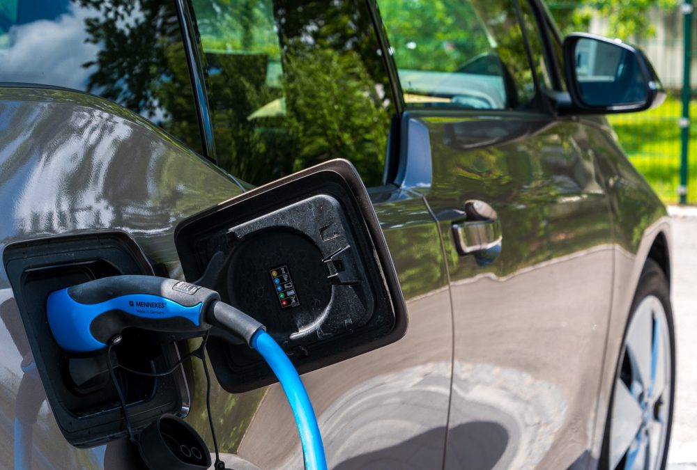 Mennekes-Wallbox für Elektroauto in Kombination mit Photovoltaikanlage