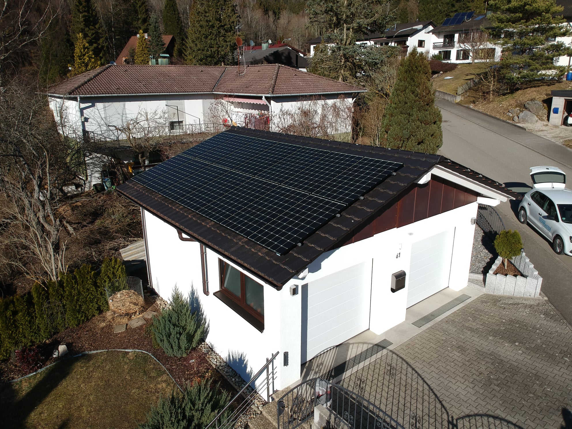 Photovoltaikanlage auf Einfamilienhaus in Laufen